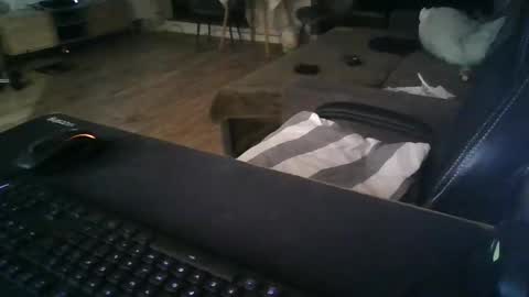 Snapshot of luckylukeboom chatting on 09/13/25, 01:16 Kangooro LUCAS online show from 09/13/25, 01:16