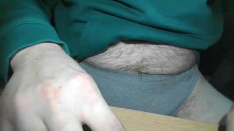 Snapshot of luckyluuk69 chatting on 12/04/24, 07:50 Luuk online show from 12/04/24, 07:50