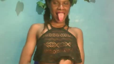 Gloria online show from 10/08/25, 01:58