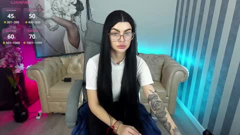 Monika online show from 12/16/24, 01:32