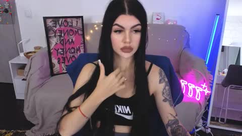 Monika online show from 10/16/25, 08:48