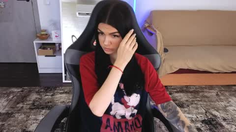 Snapshot of luckyrebel_ chatting on 03/30/26, 06:25 Monika online show from 03/30/26, 06:25