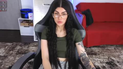 Snapshot of luckyrebel_ chatting on 05/30/26, 06:32 Monika online show from 05/30/26, 06:32