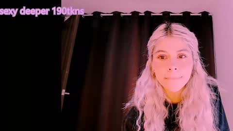 Snapshot of luckysapphire777 chatting on 01/22/25, 06:31 luckysapphire777 online show from 01/22/25, 06:31