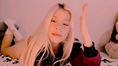 Snapshot of luckysapphire777 chatting on 02/08/25, 01:33 luckysapphire777 online show from 02/08/25, 01:33