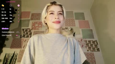 Snapshot of luckysapphire777 chatting on 04/18/26, 09:24 luckysapphire777 online show from 04/18/26, 09:24