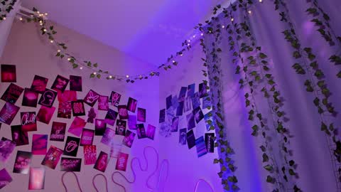 Snapshot of luckysexydoll chatting on 01/22/25, 06:52 Alisa online show from 01/22/25, 06:52