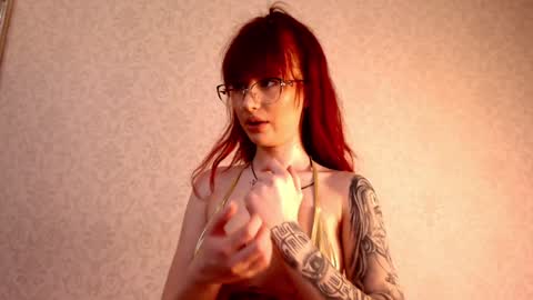 Mia online show from 12/28/24, 06:18