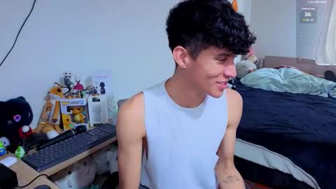 Snapshot of luclawthorne chatting on 11/23/25, 09:14 Lu Independent Model online show from 11/23/25, 09:14