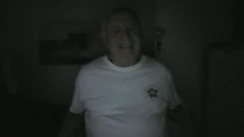 Snapshot of luclovestops chatting on 10/27/25, 06:06 Luclostops online show from 10/27/25, 06:06