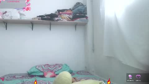 Snapshot of lucrecia21_ chatting on 12/28/24, 07:11 Lucrecia... new accout...OFS LU 21 online show from 12/28/24, 07:11