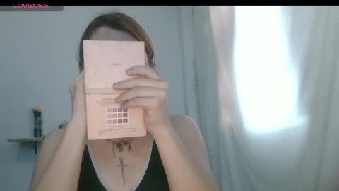 Snapshot of lucrecia21_ chatting on 02/21/25, 07:32 Lucrecia... new accout...OFS LU 21 online show from 02/21/25, 07:32