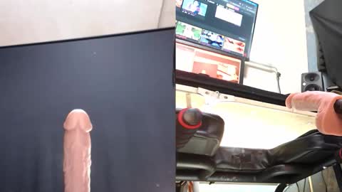 Snapshot of lucretiasissygothic chatting on 03/22/26, 09:56 lucretiasissygothic online show from 03/22/26, 09:56