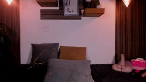 Lucy online show from 04/30/26, 03:02