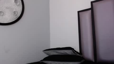   online show from 11/13/25, 05:17