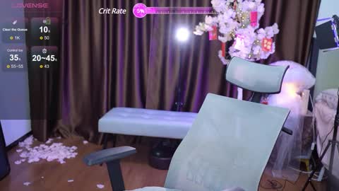 Snapshot of lucy__bb chatting on 03/05/25, 01:42 Lucy online show from 03/05/25, 01:42