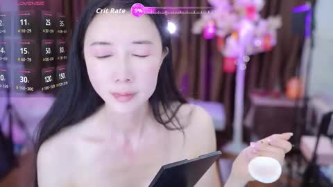 Snapshot of lucy__bb chatting on 10/15/25, 12:22 Lucy online show from 10/15/25, 12:22