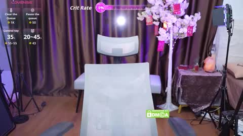 Snapshot of lucy__bb chatting on 11/03/25, 01:19 Lucy online show from 11/03/25, 01:19