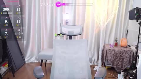 Snapshot of lucy__bb chatting on 11/20/25, 01:39 Lucy online show from 11/20/25, 01:39