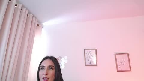 Lucia online show from 12/19/25, 09:11