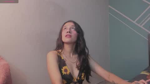 Lucy Herrera online show from 11/20/25, 01:17