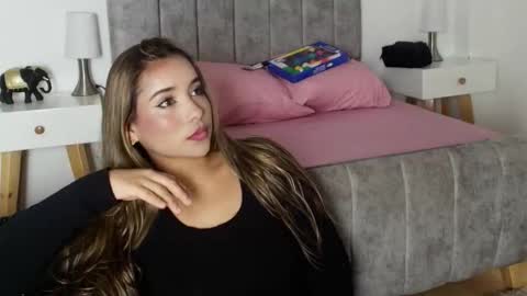 Snapshot of lucy_carson chatting on 03/10/26, 03:55 lucy online show from 03/10/26, 03:55