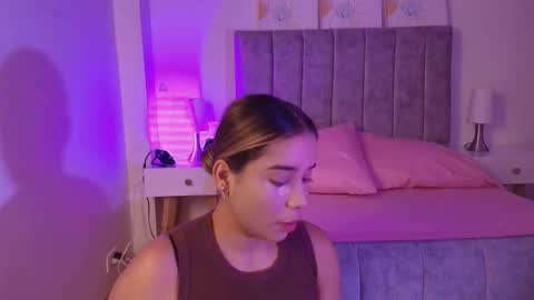 Snapshot of lucy_carson chatting on 03/27/26, 12:27 lucy online show from 03/27/26, 12:27