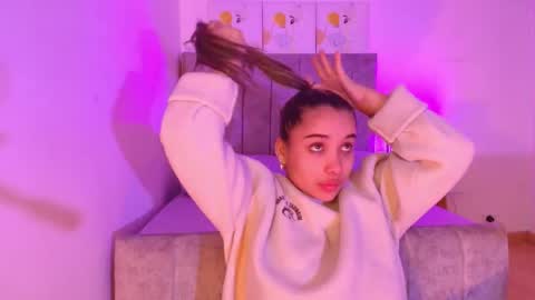 Snapshot of lucy_carson chatting on 04/03/26, 03:04 lucy online show from 04/03/26, 03:04