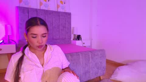 Snapshot of lucy_carson chatting on 04/04/26, 03:38 lucy online show from 04/04/26, 03:38