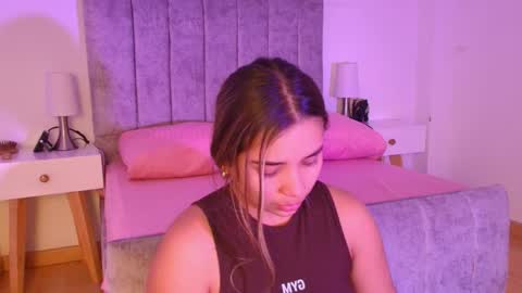 Snapshot of lucy_carson chatting on 04/06/26, 03:15 lucy online show from 04/06/26, 03:15