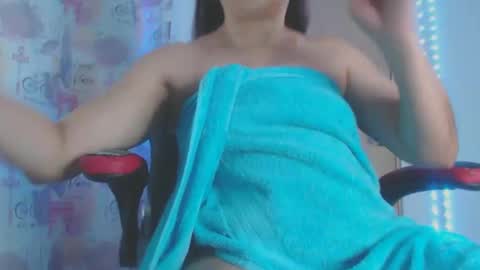 Snapshot of lucy_chanell chatting on 02/05/25, 05:09 lucy online show from 02/05/25, 05:09