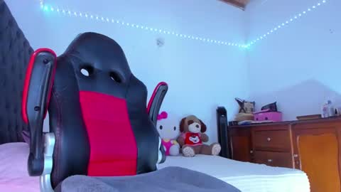 lucy online show from 11/23/25, 09:14