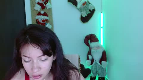 Snapshot of lucy_collins_g chatting on 12/29/24, 03:57 Lucy online show from 12/29/24, 03:57