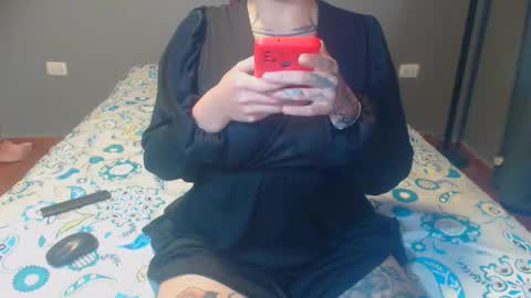 Snapshot of lucy_dreams69 chatting on 03/25/26, 01:44 Lucia online show from 03/25/26, 01:44