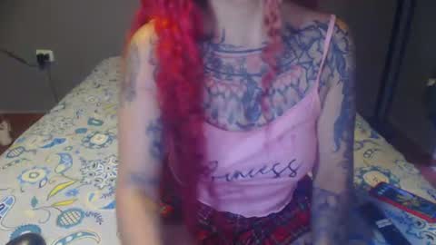 Snapshot of lucy_dreams69 chatting on 06/24/26, 10:31 Lucia online show from 06/24/26, 10:31