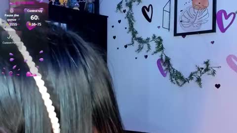 Lucy online show from 03/08/25, 08:44