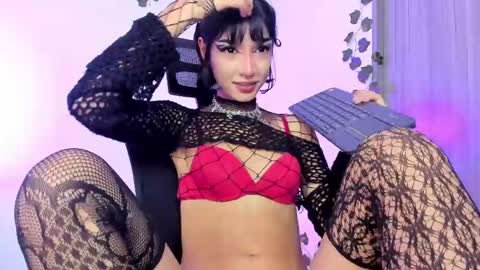 Snapshot of lucy_fernandez chatting on 03/10/25, 03:30 lucyfer online show from 03/10/25, 03:30