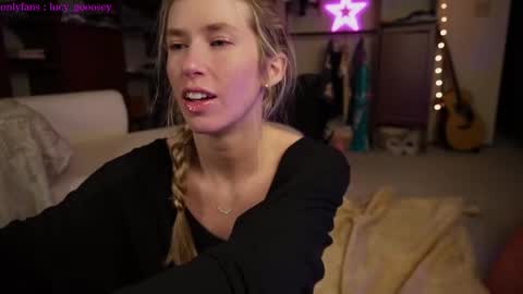 Lucy. online show from 01/22/25, 03:09