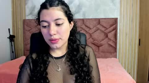 Snapshot of lucy_greys_ chatting on 03/05/26, 07:10 Lucy Greys online show from 03/05/26, 07:10