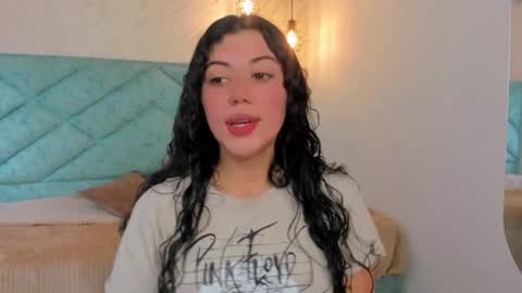 Snapshot of lucy_greys_ chatting on 03/14/26, 11:48 Lucy Greys online show from 03/14/26, 11:48