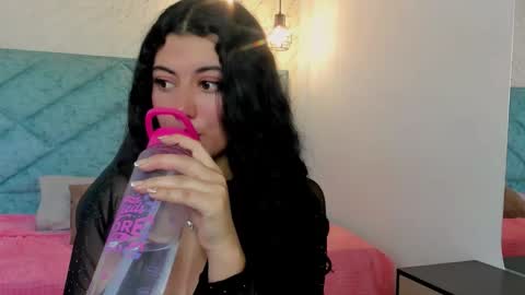 Snapshot of lucy_greys_ chatting on 03/30/26, 11:44 Lucy Greys online show from 03/30/26, 11:44