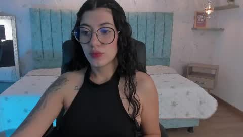 Snapshot of lucy_greys_ chatting on 08/06/26, 11:34 Lucy Greys online show from 08/06/26, 11:34