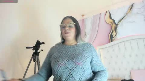 Snapshot of lucy_milf_474 chatting on 04/01/26, 11:55 Lucy online show from 04/01/26, 11:55