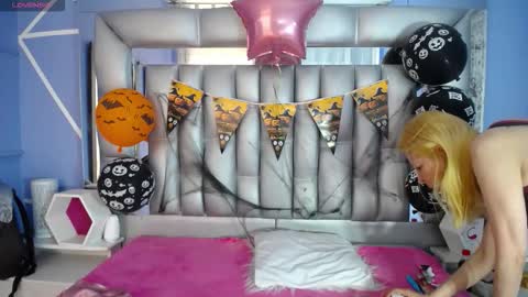  SleepyAbuela online show from 10/19/25, 12:39