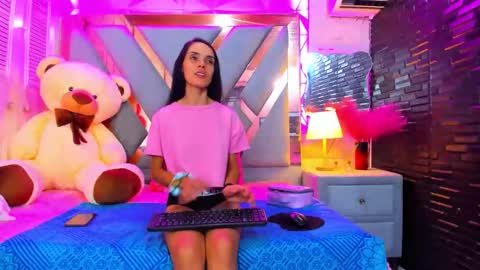Lucy unlimit come back here  online show from 05/29/26, 02:31