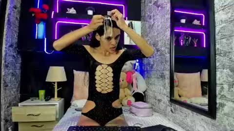 Snapshot of lucy_unlimited chatting on 07/19/26, 09:02 Lucy unlimit come back here online show from 07/19/26, 09:02