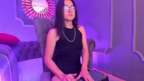 Lucy  online show from 12/09/24, 03:22