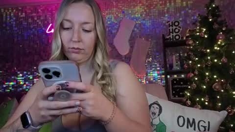 lucyallen4201 online show from 12/20/25, 11:50