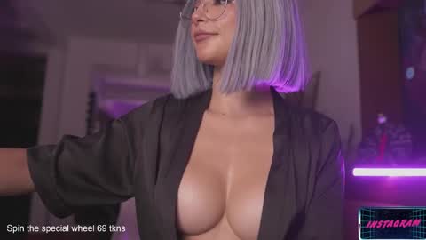 Lucy Alien  online show from 01/23/25, 12:46