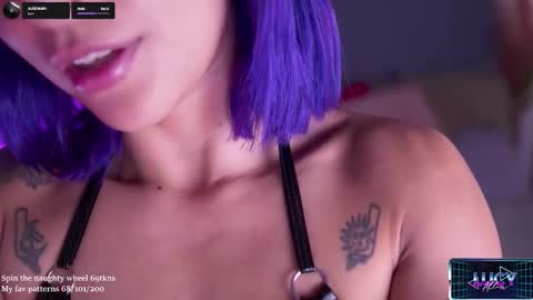 Lucy Alien  online show from 09/13/25, 02:39